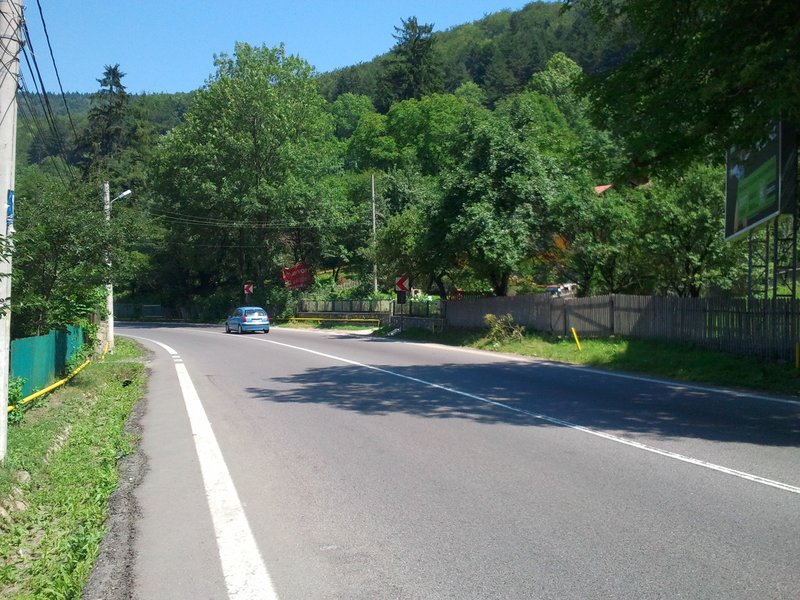 Posada, teren intravilan, deschidere din D.N.1, la 5 km Sinaia, 4.350 m